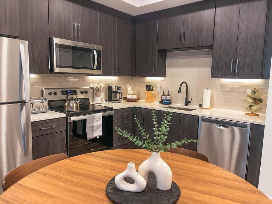 Luxury 1Bdr Centrally Located In Hollywood Лос-Анджелес Экстерьер фото